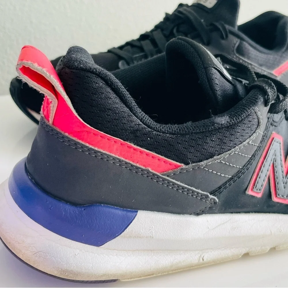 New Balance 009 women size 7